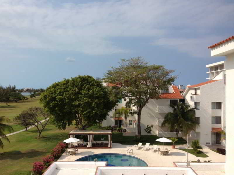Las Gaviotas Hotel & Suites Cancun Exterior photo