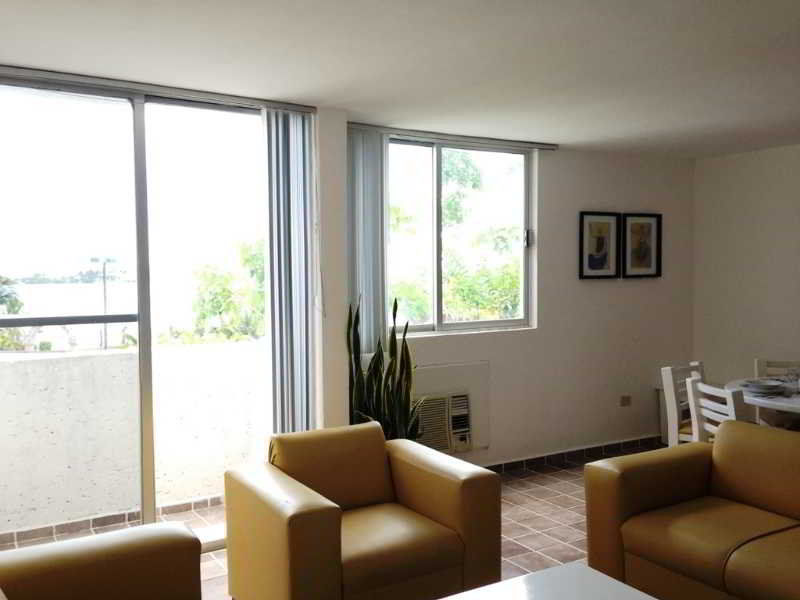 Las Gaviotas Hotel & Suites Cancun Exterior photo