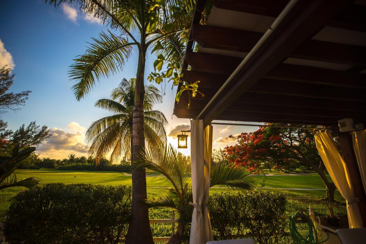 Las Gaviotas Hotel & Suites Cancun Exterior photo