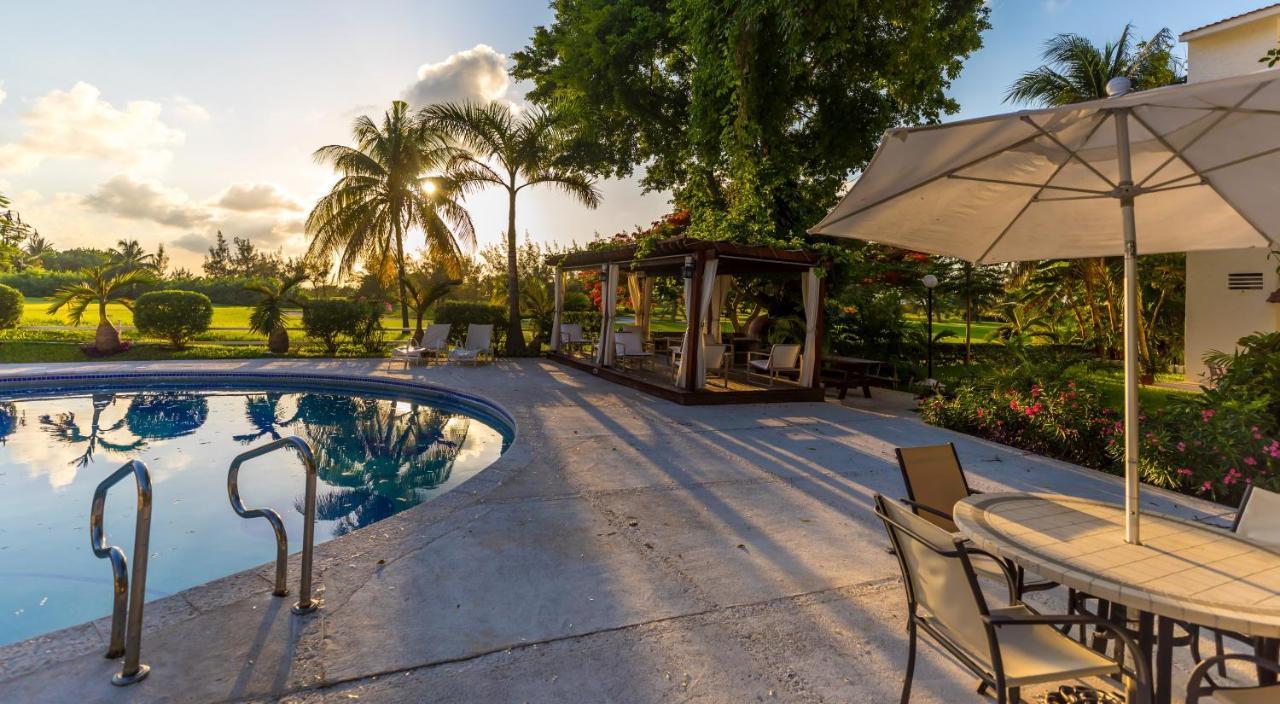 Las Gaviotas Hotel & Suites Cancun Exterior photo